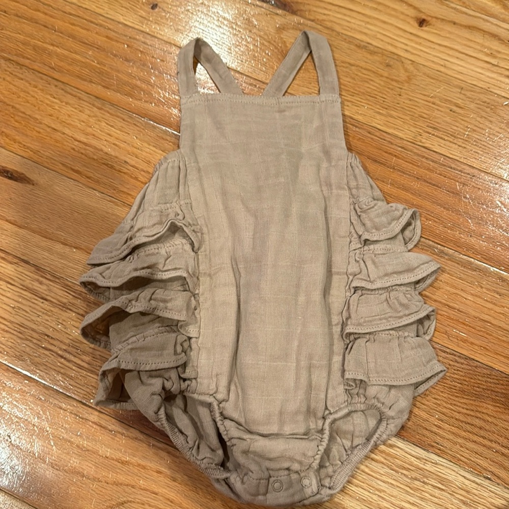 Baby girl | tan romper | 12-18 months